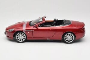 Aston Martin DB9 Volante Rot Solido 1:18 8163 Metall — Bild 4 von 8