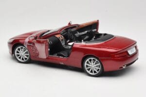 Aston Martin DB9 Volante Rot Solido 1:18 8163 Metall — Bild 5 von 8