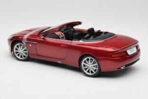 Aston Martin DB9 Volante Rot Solido 1:18 8163 Metall — Bild 7 von 8