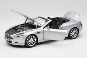 Aston Martin DB9 Volante Silber Minichamps 1:18 150137334 Metall — Bild 2 von 8