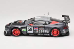 Aston Martin DBR9 GT1 #59 Team Modena A. Garcia / J. Menten / C. Fittipaldi 24 Hours of Le Mans 2006 Solido 1:18 80014 Metall — Bild 4 von 8