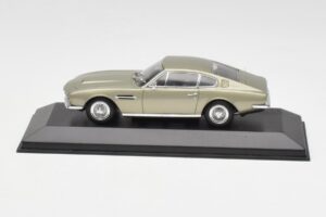 Aston Martin DBS Silbergrün Metallic Minichamps 1:43 400137600 Metall