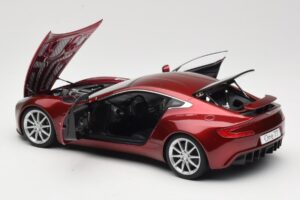 Aston Martin One-77 Diavolo Red AUTOart 1:18 70245 Metall — Bild 5 von 8