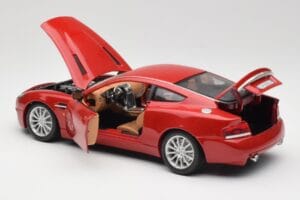Aston Martin V12 Vanquish Rot Bburago 1:18 34063 Metall — Bild 5 von 8