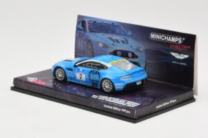 Aston Martin V12 Vantage #7 U. Bez / Porritt / R. Meaden / Mathai 24 Hours Nurburgring 2009 Minichamps 1:43 437091307 Metall — Bild 3 von 4