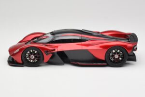 Aston Martin Valkyrie AMR Pro Hyper Red TopSpeed 1:18 TS0539 Metall — Bild 3 von 6