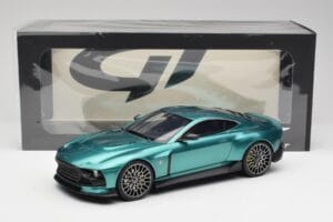 Aston Martin Valour Racing Green GT Spirit 1:18 GT480 Resin — Bild 6 von 6