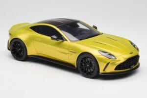 Aston Martin Vantage Cosmopolitan Yellow GT Spirit 1:18 GT514 Resin — Bild 4 von 6