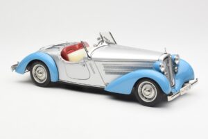 Audi 225 Front Roadster Blau Silber CMC 1:18 M-075B Metall — Bild 4 von 6
