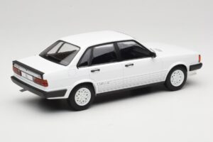 Audi 80 B2 GTE Weiß MCG 1:18 MCG18527 Metall — Bild 2 von 6