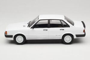 Audi 80 B2 GTE Weiß MCG 1:18 MCG18527 Metall — Bild 3 von 6