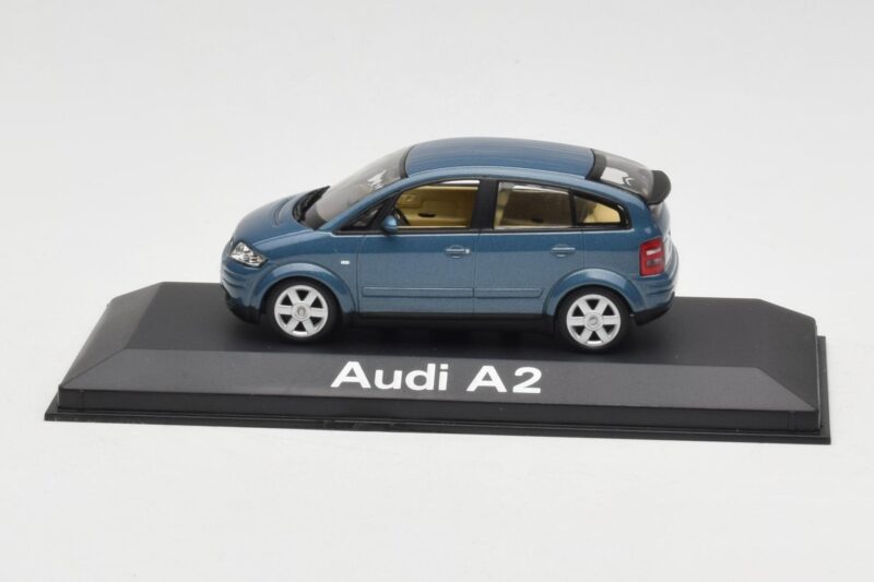 Audi A2 Blue Metallic Minichamps 1:43 20022200748005 Metall