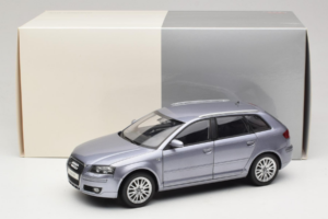 Audi A3 8P Sportback Light Blue Metallic Kyosho 1:18 5010403025 Metall — Bild 8 von 8