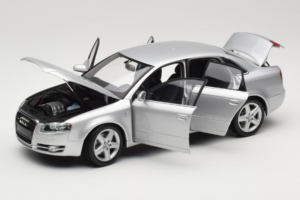 Audi A4 B7 Silber Minichamps 1:18 100014402 Metall — Bild 2 von 8