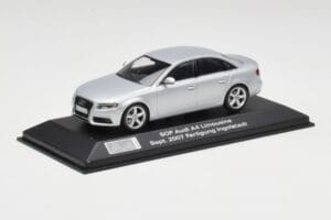 Audi A4 B8 3.2 Quattro Ice Silber Minichamps 1:43 5010704113 Metall — Bild 2 von 4