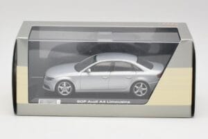 Audi A4 B8 3.2 Quattro Ice Silber Minichamps 1:43 5010704113 Metall — Bild 4 von 4