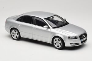 Audi A4 B8 3.2 Quattro Silber Minichamps 1:18 5010404115 Metall — Bild 6 von 8