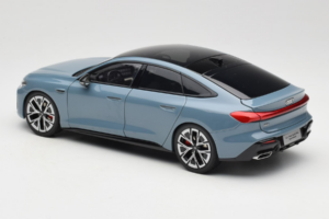 Audi A5L Sportback Graubläulich OEM 1:18 ZAM60004B Metall — Bild 7 von 8