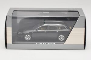 Audi A6 C6 Avant Phantom Schwarz Minichamps 1:43 5010406233 Metall — Bild 4 von 4