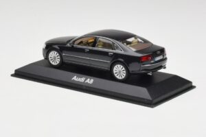 Audi A8 D3 Phantom Schwarz Minichamps 1:43 5010508133 Metall — Bild 3 von 4