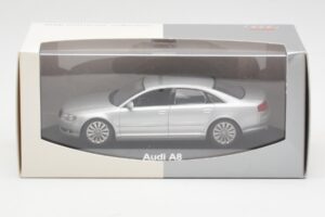 Audi A8 D3 Silber Minichamps 1:43 20000001386001 Metall — Bild 4 von 4
