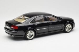 Audi A8 D3 W12 Schwarz Kyosho 1:18 09212BK Metall — Bild 3 von 8