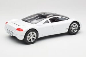 Audi Avus Quattro Alpine White Revell 1:18 08913 Metall — Bild 3 von 8