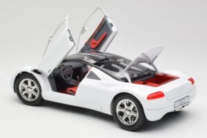 Audi Avus Quattro Alpine White Revell 1:18 08913 Metall — Bild 5 von 8