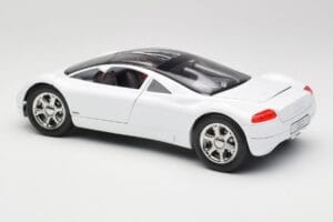 Audi Avus Quattro Alpine White Revell 1:18 08913 Metall — Bild 7 von 8