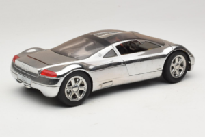 Audi Avus Quattro Chrome Silver Revell 1:18 08913-C1 Metall — Bild 3 von 8