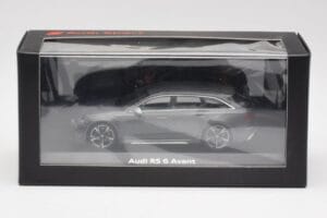 Audi RS6 C8 Avant Grau Metallic Minichamps 1:43 5012016231 Metall — Bild 4 von 4