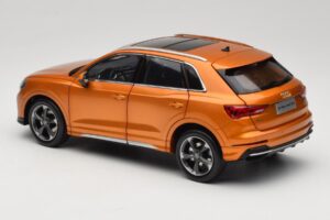 Audi Q3 F3 Orange Metallic Paudi Model 1:18 05962Q32019 Metall — Bild 7 von 8