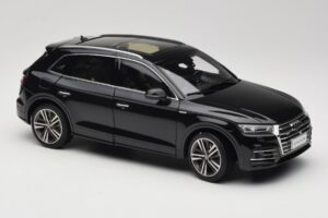 Audi Q5L FY Schwarz Paudi Model 1:18 26732 Metall — Bild 6 von 8