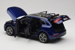 Audi Q5L FY Blau Paudi Model 1:18 33729 Metall — Bild 5 von 8