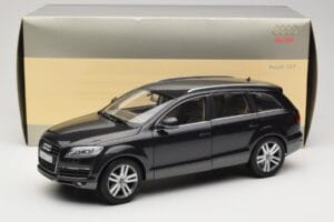 Audi Q7 4L Lava Grey Minichamps 1:18 5010507625 Metall — Bild 8 von 8