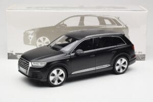 Audi Q7 4M Matt Schwarz Minichamps 1:18 110014001 Metall — Bild 8 von 8