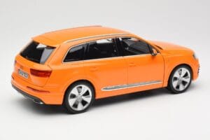 Audi Q7 4M Orange Metallic Minichamps 1:18 110014004 Metall — Bild 3 von 8