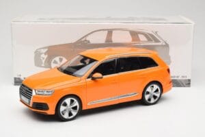Audi Q7 4M Orange Metallic Minichamps 1:18 110014004 Metall — Bild 8 von 8