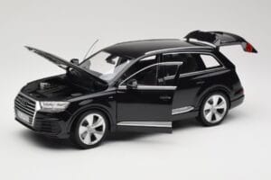 Audi Q7 4M Orca Black Minichamps 1:18 5011407625 Metall — Bild 2 von 8