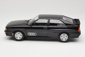 Audi Quattro Schwarz Metallic Minichamps 1:18 155016121 Metall — Bild 3 von 6