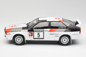 Audi Quattro #5 H. Mikkola / A. Hertz 1000 Lakes Rally 1982 IXO 1:18 18RMC094B Metall — Bild 3 von 6
