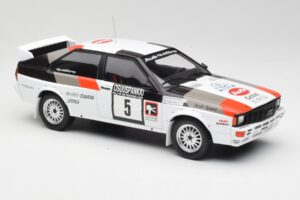 Audi Quattro #5 H. Mikkola / A. Hertz 1000 Lakes Rally 1982 IXO 1:18 18RMC094B Metall — Bild 4 von 6