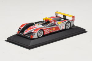 Audi R10 TDI LMP1 #2 R. Capello / T. Kristensen 2007 Minichamps 1:43 400071602 Metall — Bild 2 von 4