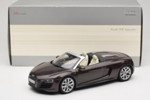 Audi R8 5.2 Spyder Teak Brown Kyosho 1:18 5010918525 Metall — Bild 8 von 8