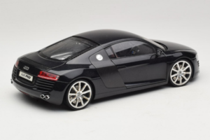 Audi R8 Schwarz Kyosho 1:18 09213BK Metall — Bild 3 von 8