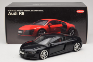 Audi R8 Schwarz Kyosho 1:18 09213BK Metall — Bild 8 von 8