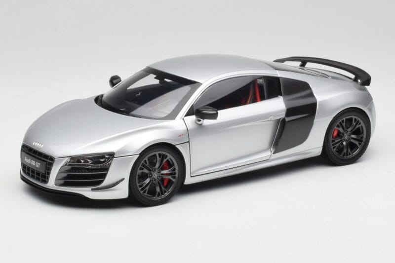 Audi R8 GT Type 42 Ice Silber Metallic Kyosho 1:18 09218IS Metall