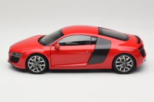 Audi R8 Rot Kyosho 1:18 09213R Metall — Bild 4 von 8