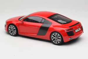 Audi R8 Rot Kyosho 1:18 09213R Metall — Bild 7 von 8