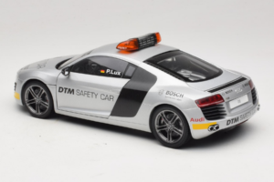 Audi R8 Safety Car 24 Hours of Le Mans 2008 Kyosho 1:18 09214DTM Metall — Bild 4 von 8